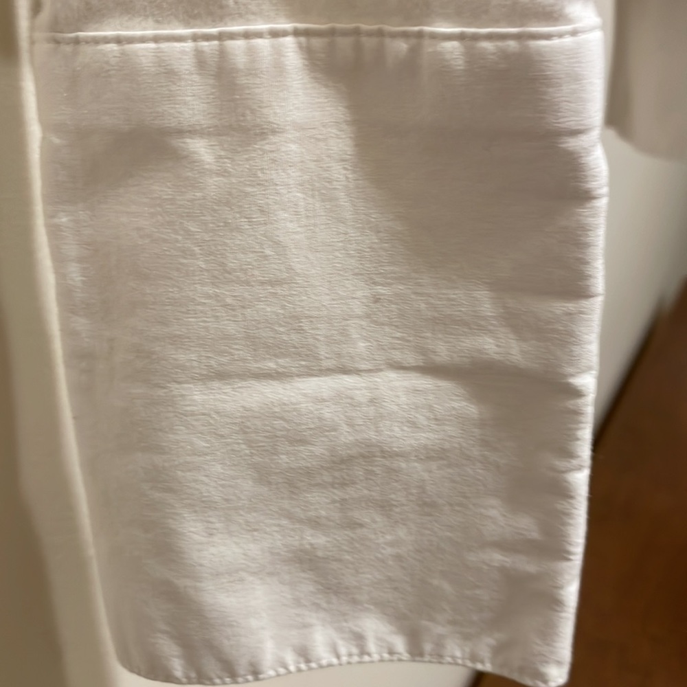 LS vneck pullover - Picture 3 of 9